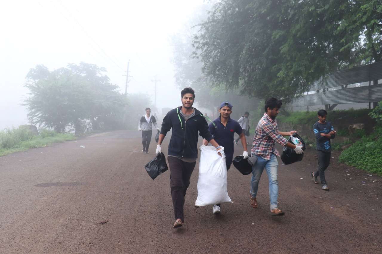 Meet Vivek Gurav, A Plogger From Pune Who Is Leading The Way Towards A Cleaner India